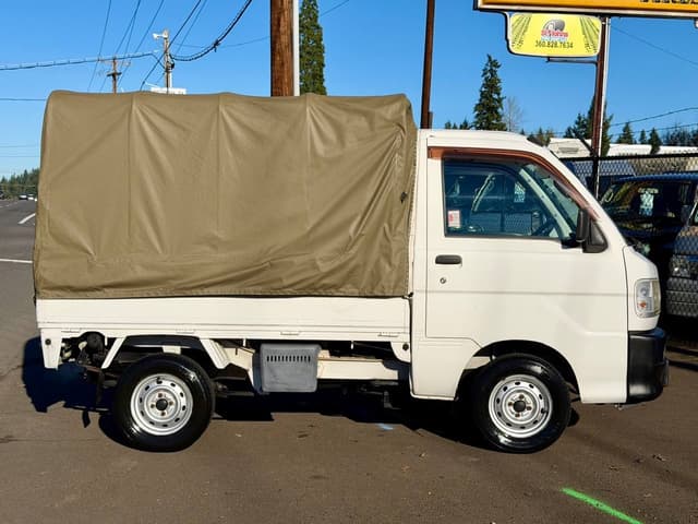 1999 Daihatsu Hijet JDM car for sale — photo 9 of 25