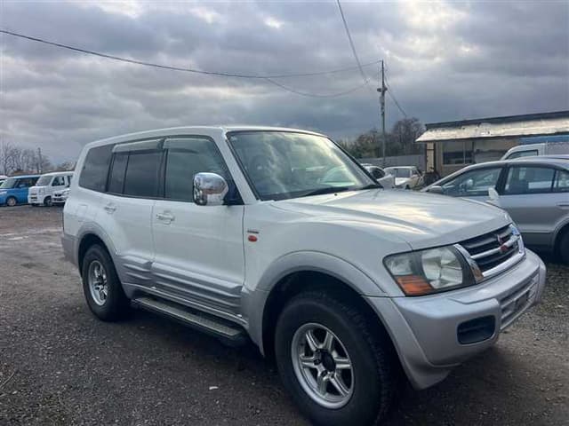 2000 Mitsubishi Pajero JDM car for sale — photo 3 of 25