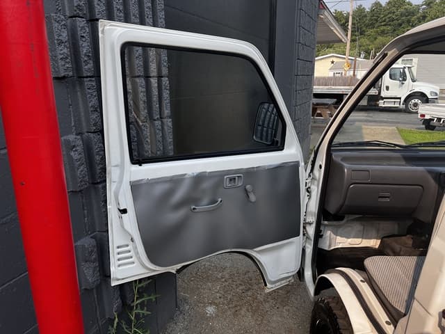 1993 Daihatsu Hijet JDM car for sale — photo 15 of 25