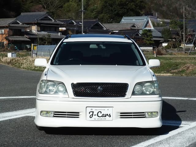 2001 Toyota Crown JDM car for sale — photo 3 of 10