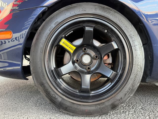 2001 Mazda Roadster (Eunos Roadster / MX-5) JDM car for sale — photo 22 of 25
