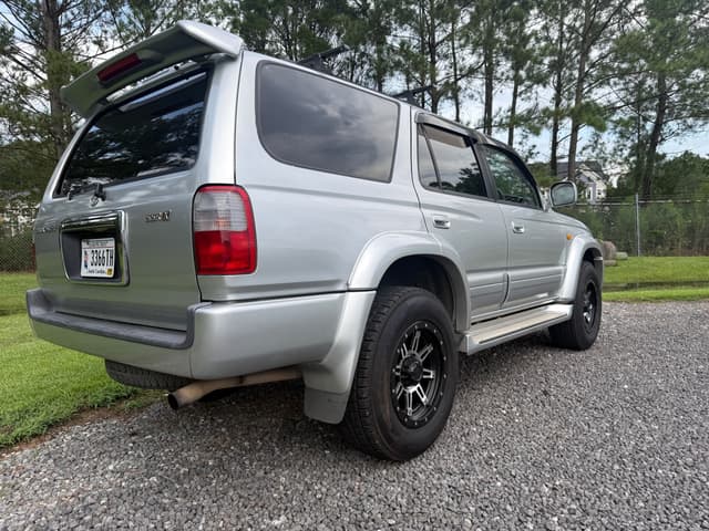 1998 Toyota Hilux Surf JDM car for sale — photo 3 of 25