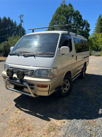 1994 Toyota HiAce JDM car for sale — photo 5 of 9