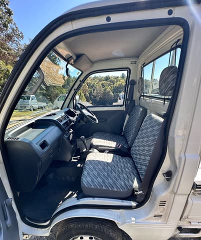 2001 Daihatsu Hijet JDM car for sale — photo 11 of 18