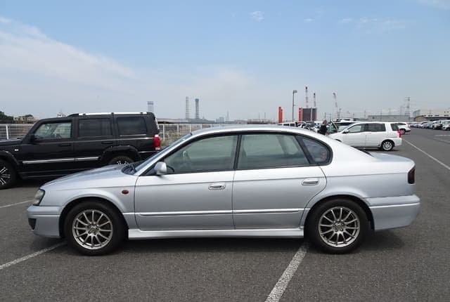 2001 Subaru Legacy JDM car for sale — photo 2 of 25