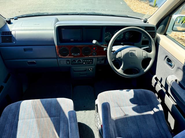 2000 Honda Stepwagon JDM car for sale — photo 15 of 25