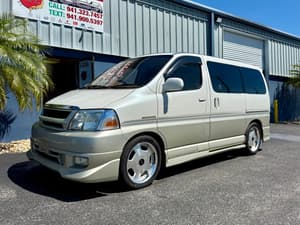 2000 Toyota Grand Hiace JDM car for sale