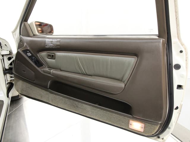 1989 Toyota Soarer JDM car for sale — photo 19 of 25