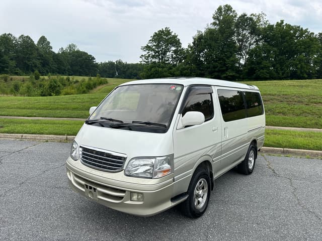 1999 Toyota HiAce JDM car for sale — photo 2 of 20