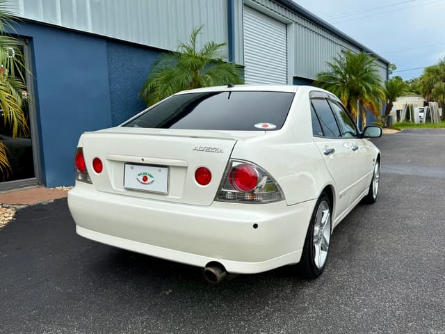 1999 Toyota Altezza JDM car for sale — photo 7 of 19