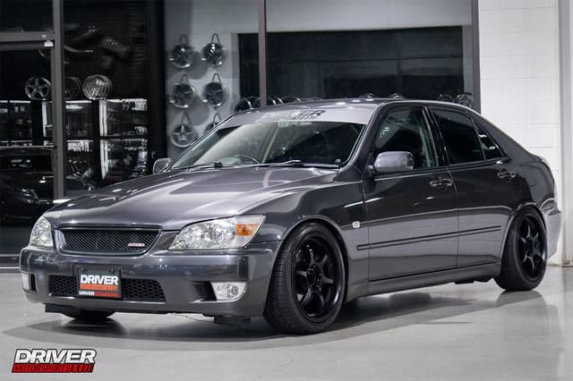 1999 Toyota Altezza JDM car for sale — photo 6 of 25
