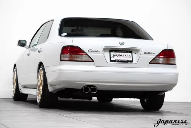 1996 Nissan Cedric JDM car for sale — photo 6 of 25
