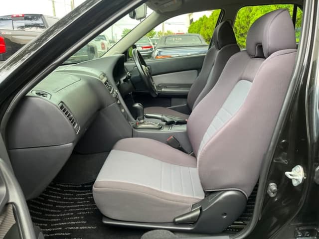 1998 Nissan Skyline JDM car for sale — photo 13 of 17
