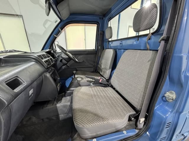 2000 Daihatsu Hijet JDM car for sale — photo 9 of 23