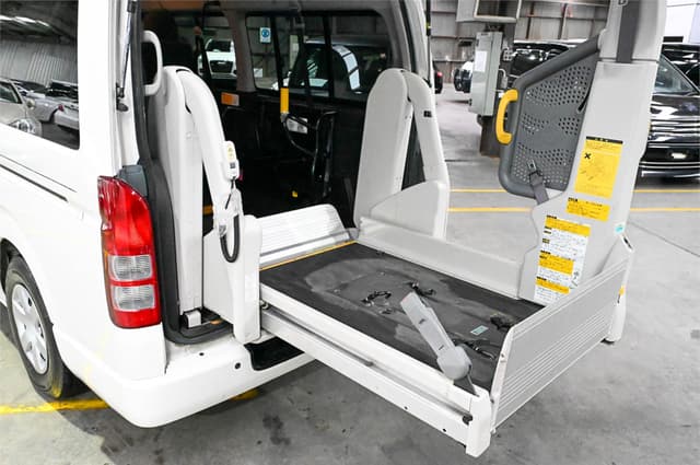 2012 Toyota HiAce JDM car for sale — photo 5 of 25