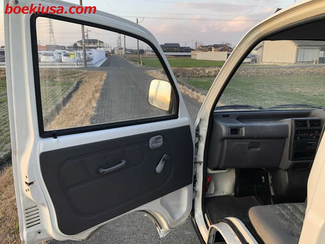 1995 Mitsubishi Minicab JDM car for sale — photo 8 of 23