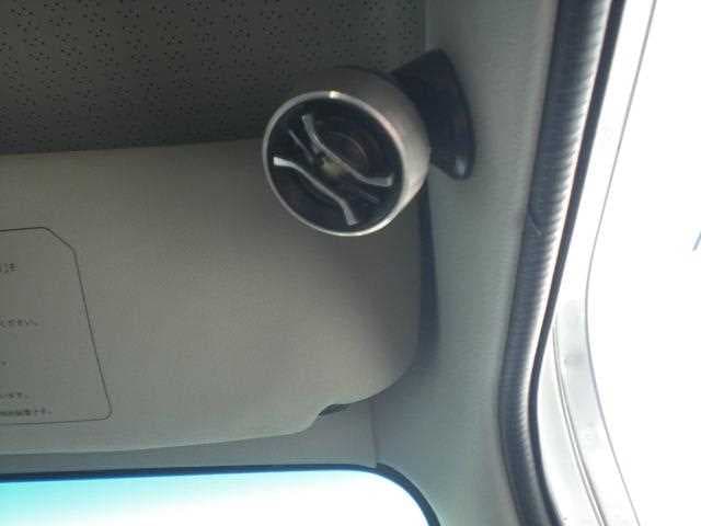 1998 Suzuki Jimny JDM car for sale — photo 13 of 16