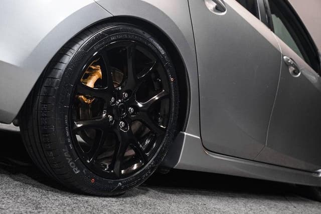 2009 Mazda Axela JDM car for sale — photo 9 of 15