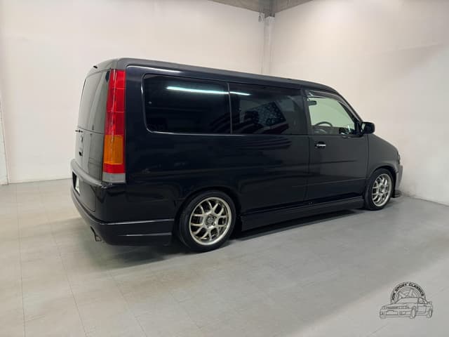 2001 Honda Stepwagon JDM car for sale — photo 18 of 25