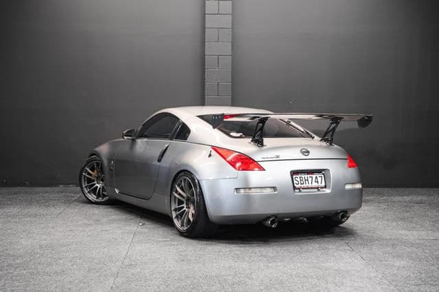 2005 Nissan Fairlady Z JDM car for sale — photo 14 of 19