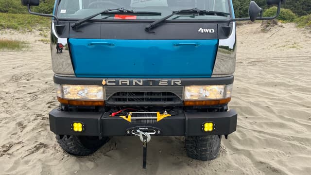 1995 Mitsubishi Canter JDM car for sale — photo 23 of 26