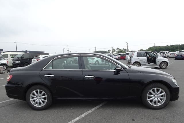 2007 Toyota Mark X JDM car for sale — photo 6 of 25