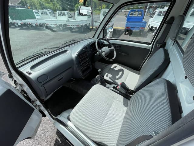 1996 Daihatsu Hijet JDM car for sale — photo 23 of 25
