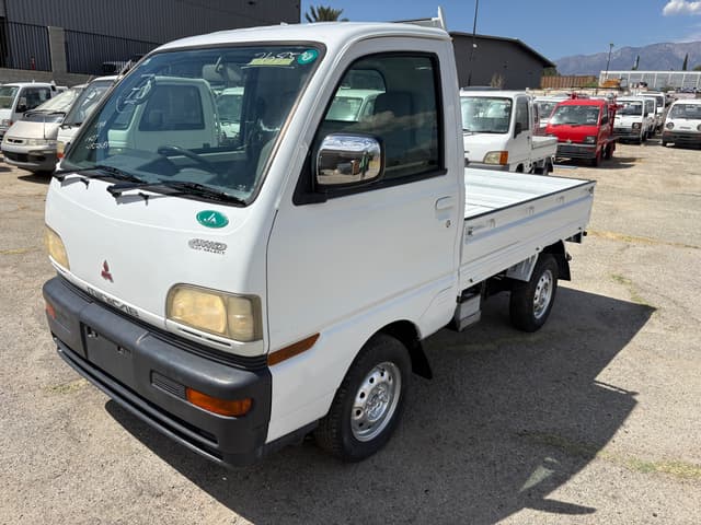 1998 Mitsubishi Minicab JDM car for sale — photo 3 of 25