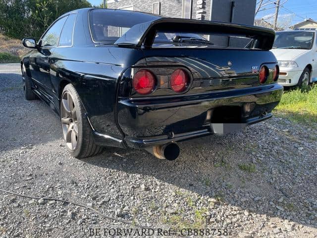 1992 Nissan Skyline JDM car for sale — photo 6 of 20