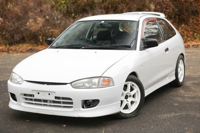 1996 Mitsubishi Mirage JDM car for sale — photo 21 of 25