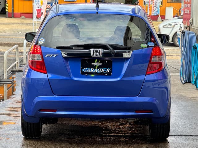 2011 Honda Fit JDM car for sale — photo 14 of 25