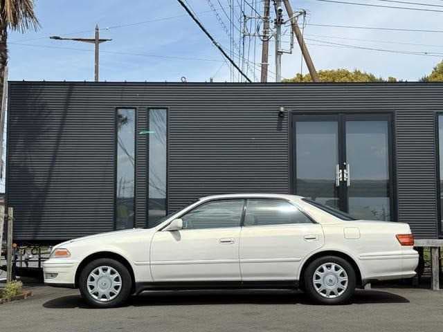 1997 Toyota Mark II JDM car for sale — photo 4 of 20