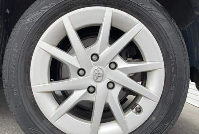 2011 Toyota Prius JDM car for sale — photo 15 of 25
