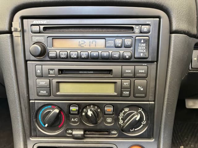2000 Mazda Roadster (Eunos Roadster / MX-5) JDM car for sale — photo 17 of 25
