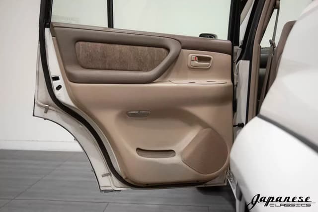 2000 Toyota Land Cruiser JDM car for sale — photo 21 of 25