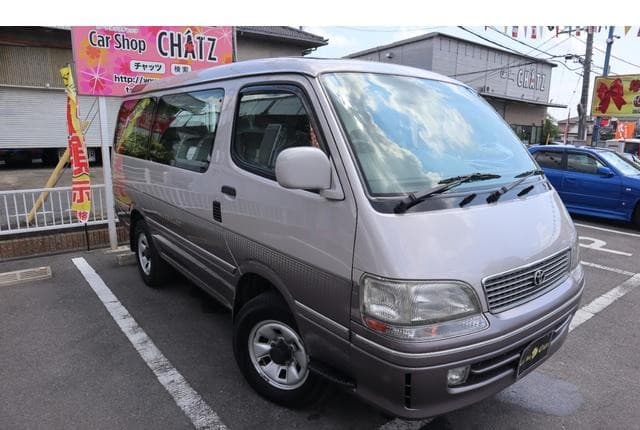 1996 Toyota HiAce JDM car for sale — photo 3 of 25