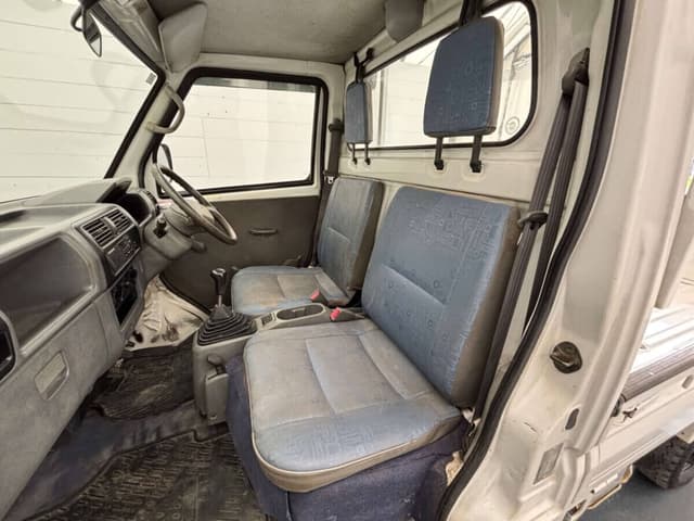 2000 Mitsubishi Minicab JDM car for sale — photo 9 of 25