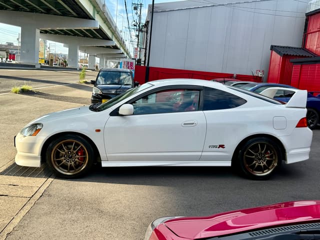 Honda Integra JDM car for sale — photo 16 of 25