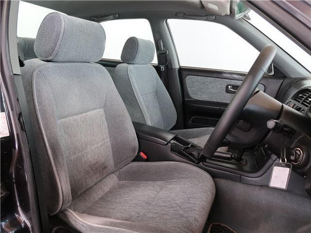 1997 Nissan Skyline JDM car for sale — photo 4 of 24