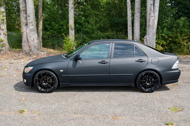 1998 Toyota Altezza JDM car for sale — photo 8 of 12