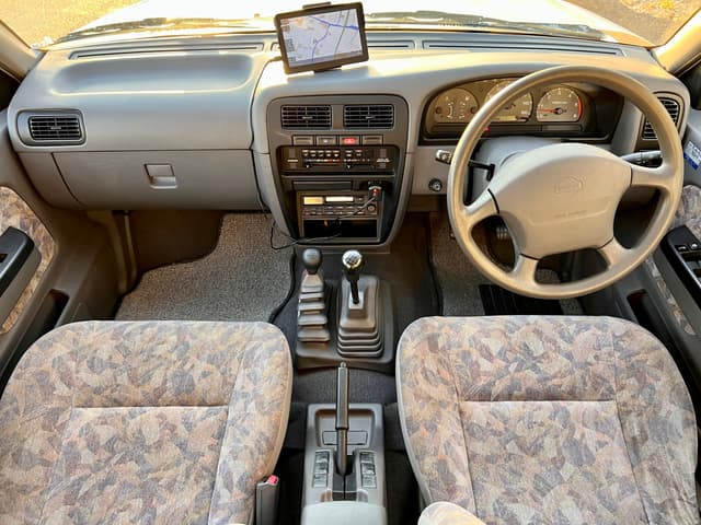 1998 Nissan Datsun JDM car for sale — photo 16 of 20
