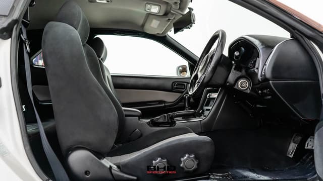 1999 Nissan Skyline JDM car for sale — photo 11 of 22