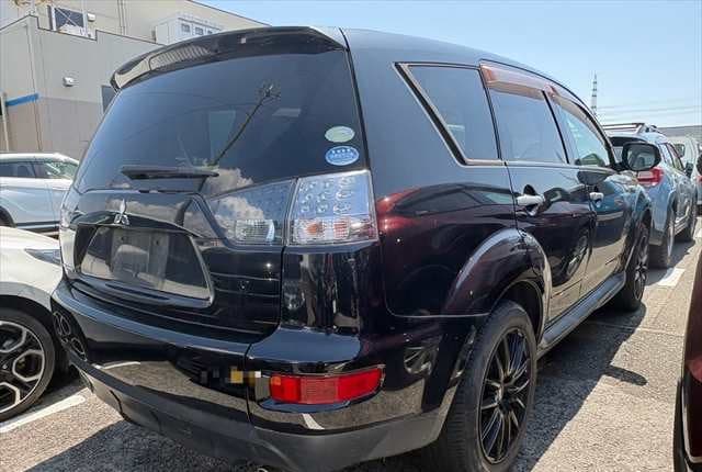 2011 Mitsubishi Outlander JDM car for sale — photo 4 of 18