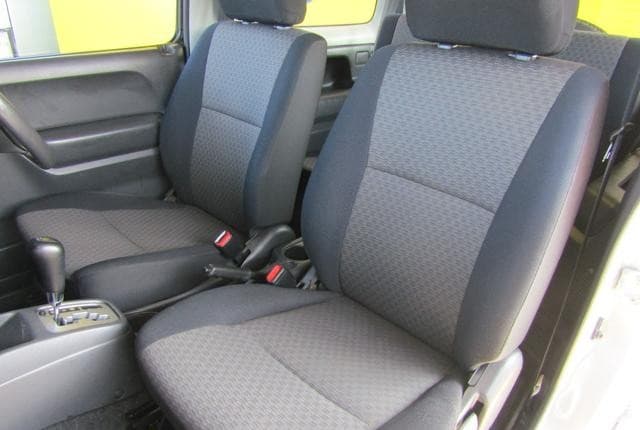 2009 Suzuki Jimny JDM car for sale — photo 7 of 13