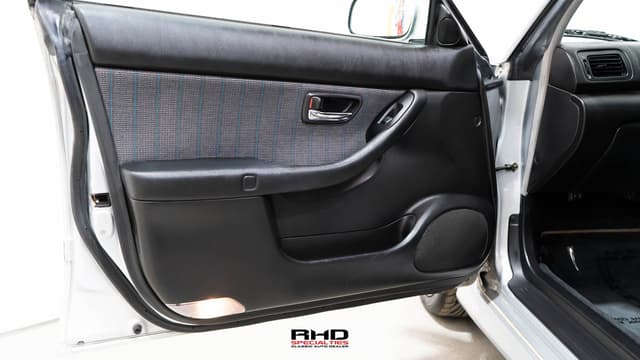 2001 Subaru Legacy JDM car for sale — photo 15 of 25
