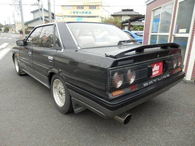 1987 Nissan Skyline JDM car for sale — photo 4 of 18
