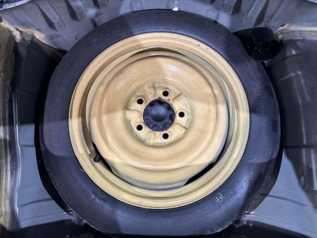 2000 Toyota Altezza JDM car for sale — photo 24 of 25