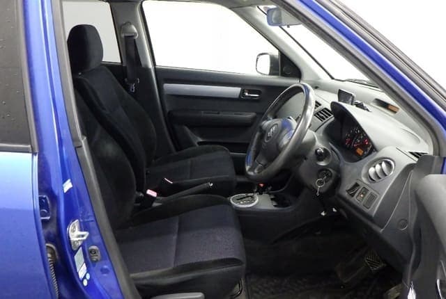 2010 Suzuki Swift JDM car for sale — photo 4 of 8