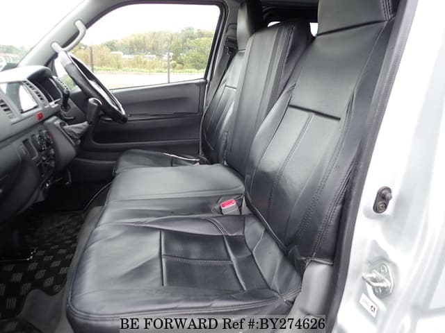 2005 Toyota HiAce JDM car for sale — photo 18 of 25
