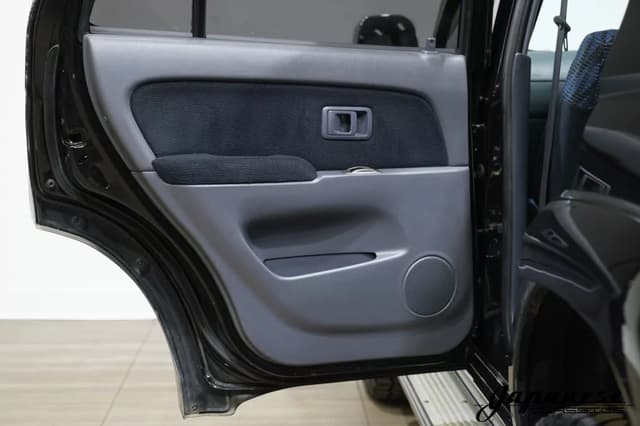 1998 Toyota Hilux JDM car for sale — photo 21 of 25